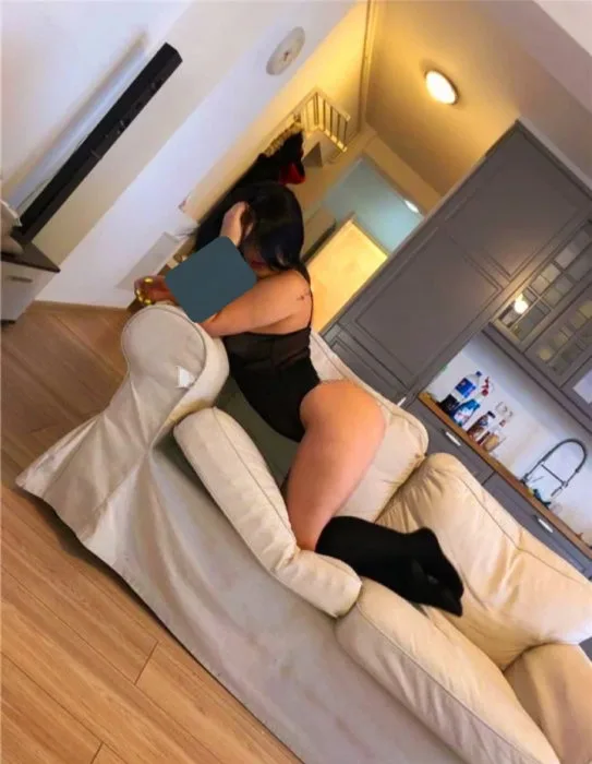 Sara escort Aberdeen